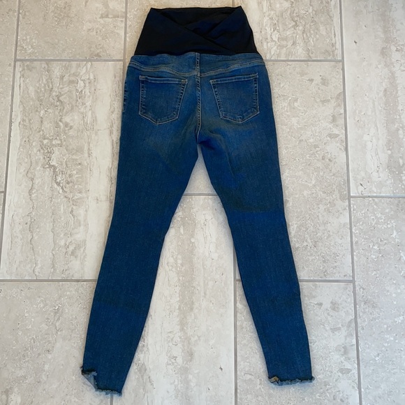 Isabel Maternity Distressed Skinny Jeans - Picture 2 of 8